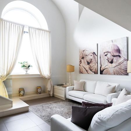 B Sicilian Charming Stay - Luxury Loft كاتانيا المظهر الخارجي الصورة